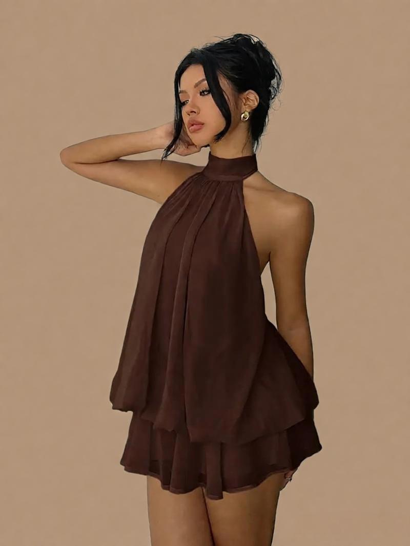 Vestido corto con cuello halter
